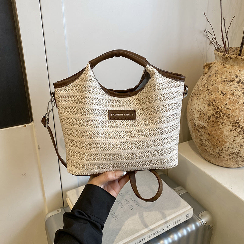 Stylishe gewebte Handtasche