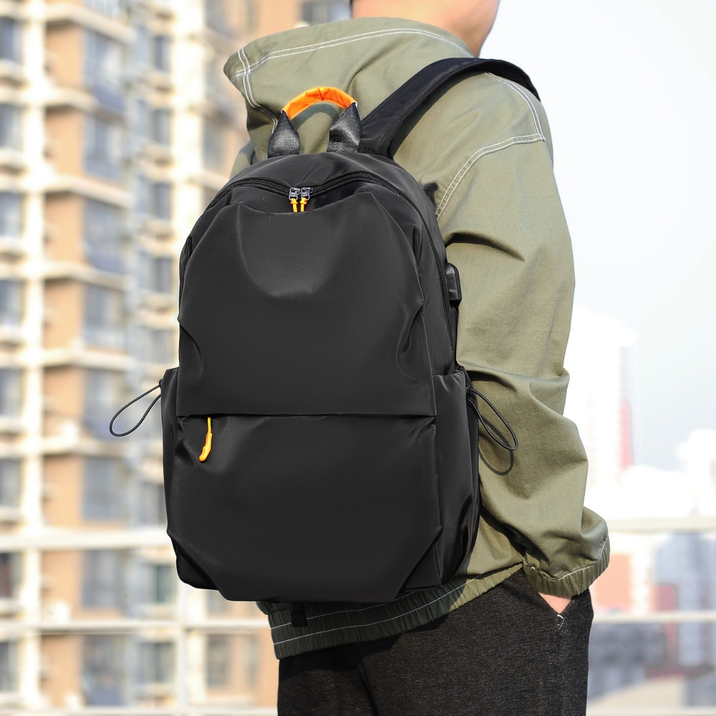 Wasserabweisender Multi-Compartment-Laptop-Rucksack Brehn