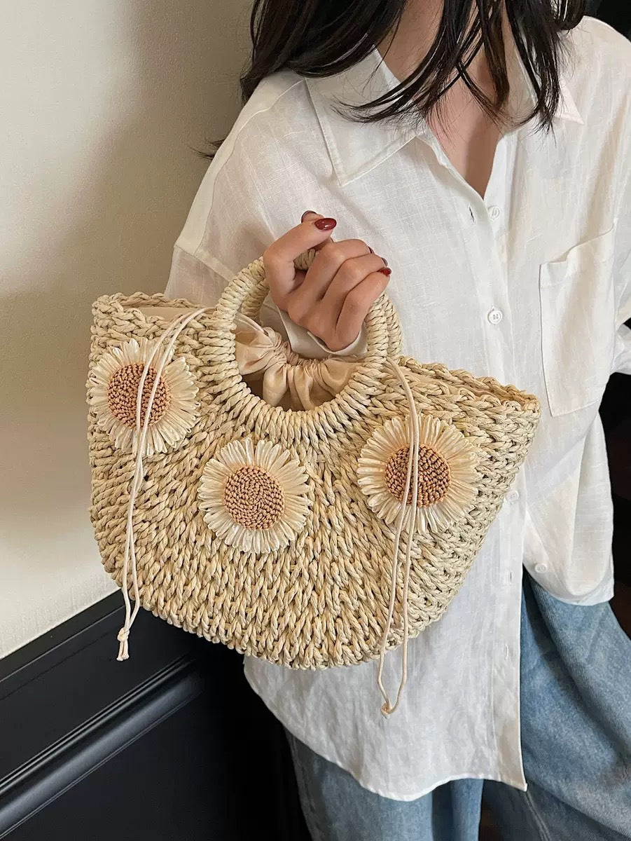 Handtasche Aus Naturmaterial mit Floralen Akzenten Brehn