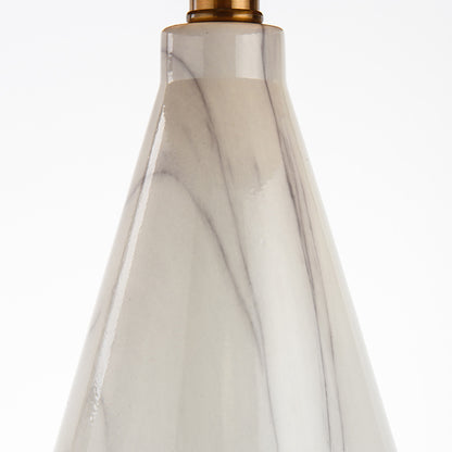 Elegante Tischlampe mit Marmorfuß und goldenen Akzenten