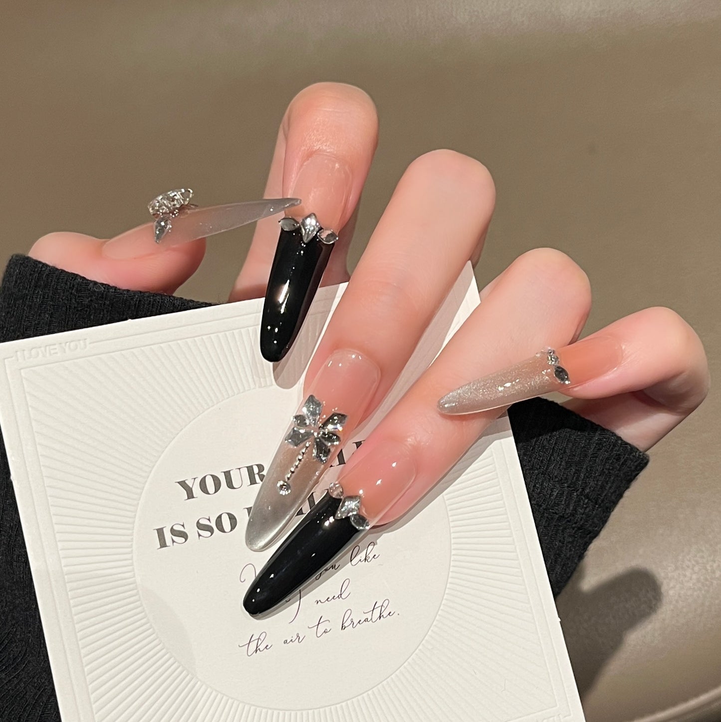 Premium Lange Stiletto Press-On Nagelverlängerungen Brehn