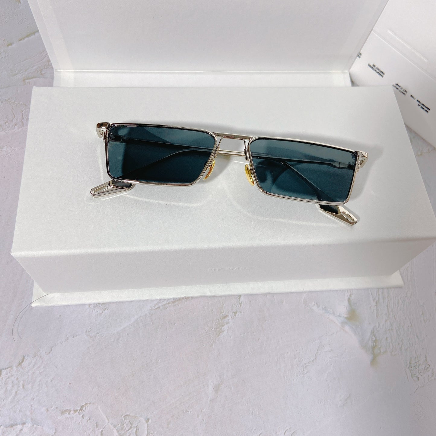Modische Sonnenbrille mit Rechteckigem Metallrahmen Brehn