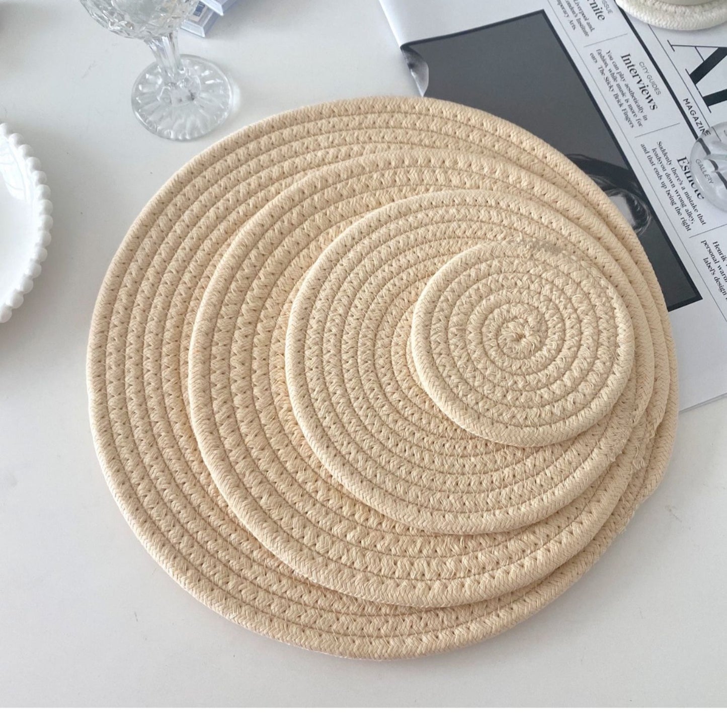 Damen Runde Platzdeckchen aus hochwertigem Naturmaterial Brehn