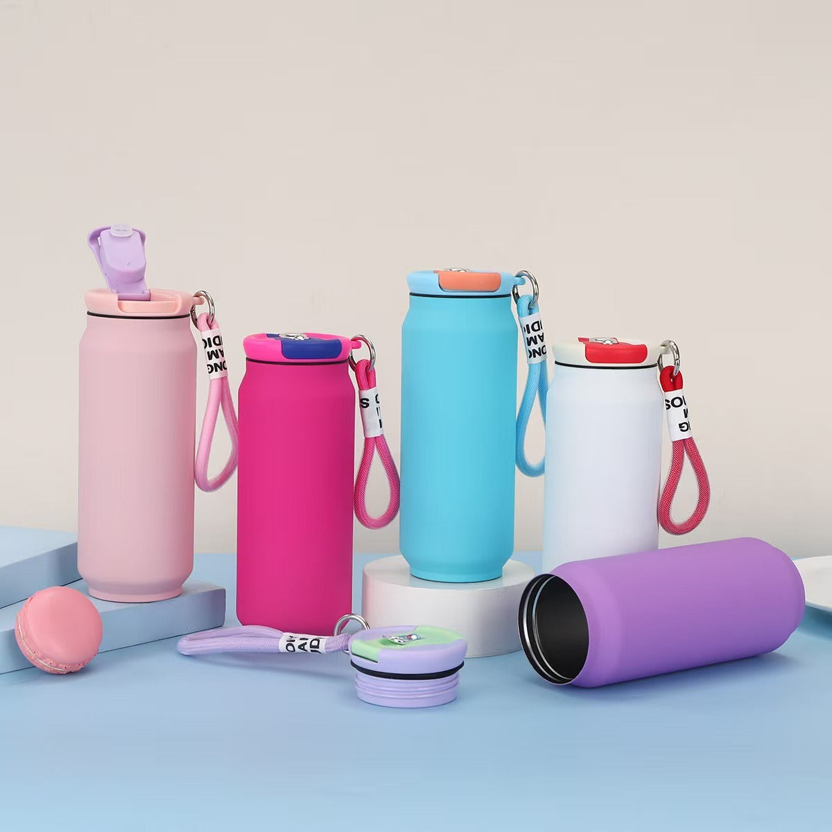 Damen isolierte Wasserflasche mit praktischem Tragegriff Brehn