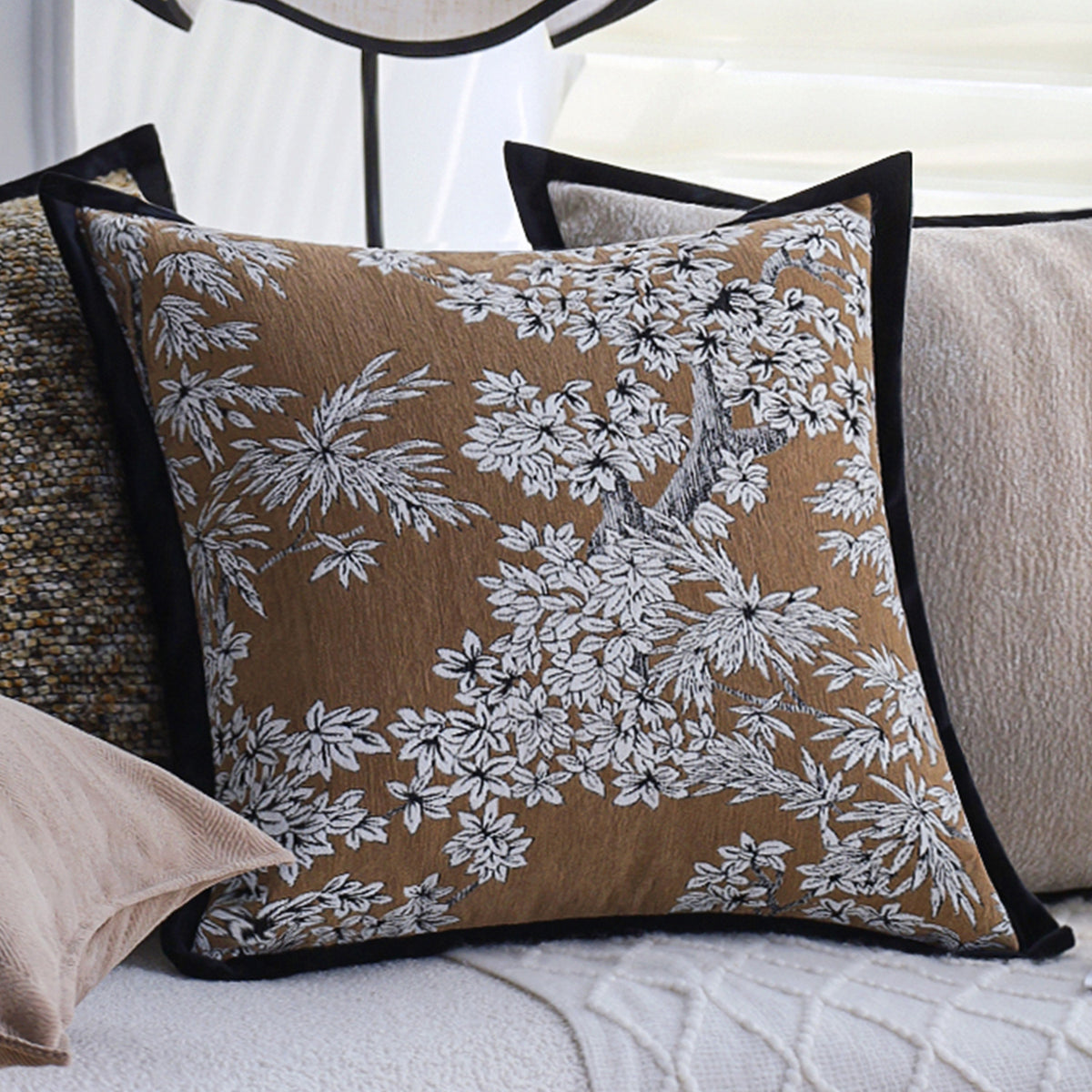 Elegantes Kuschelkissen