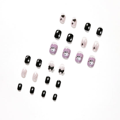 Kunstvolle Nagelverlängerungen mit glamourösen Akzenten Brehn