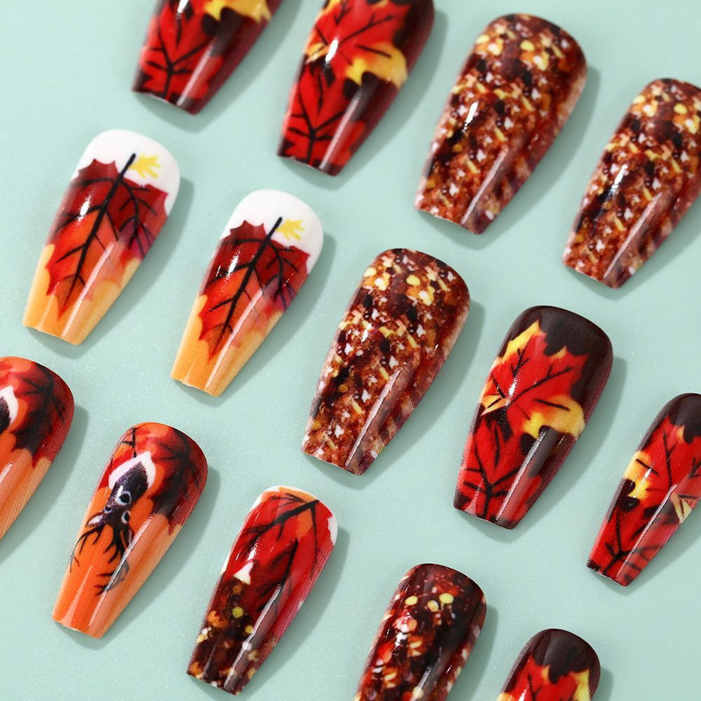 Kunstnägel im herbstlichen Blätter-Design Brehn