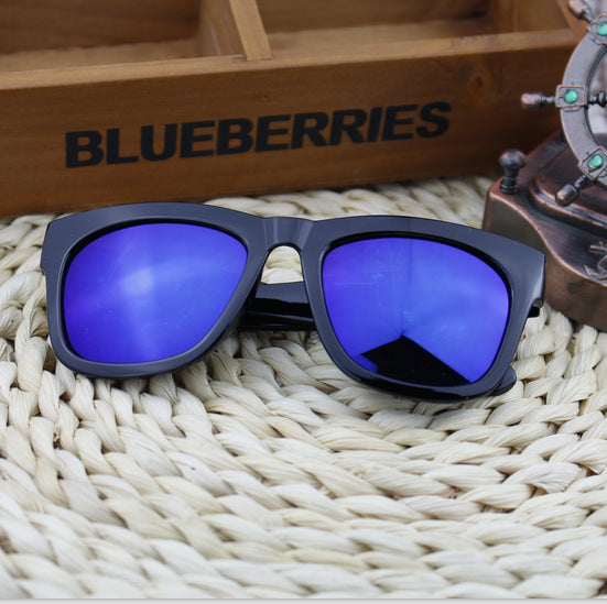 Damen Sportliche Sonnenbrille mit polarisierenden Gläsern Brehn
