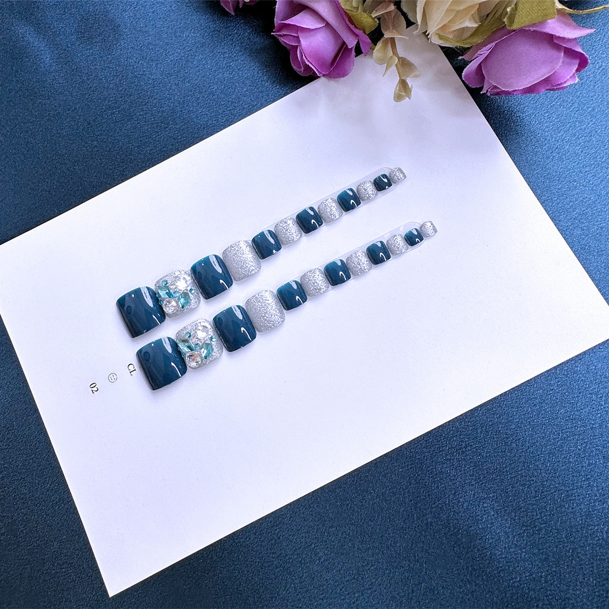Fußnagelkunst mit Glamourösen Strassakzenten Brehn