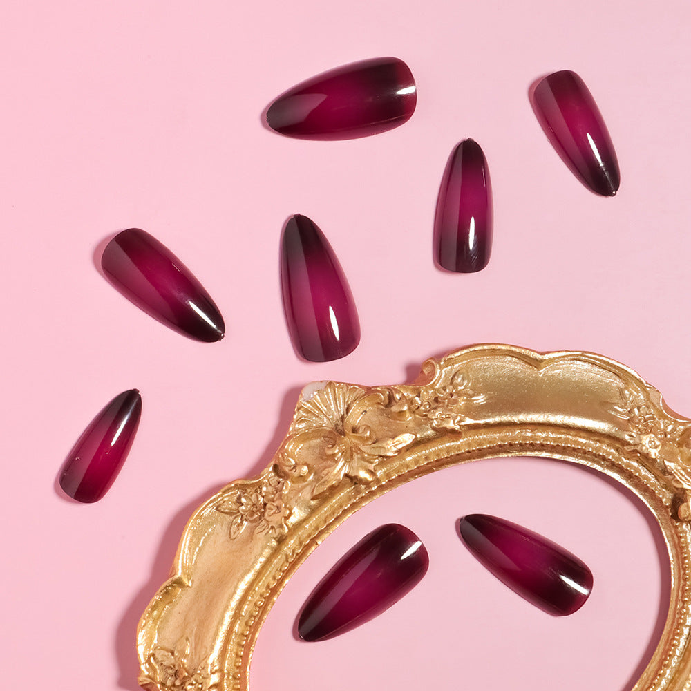Premium Glänzende Stiletto Press-On Nagelspitzen Brehn