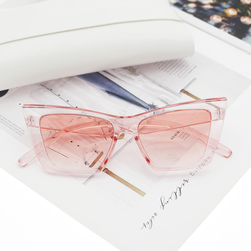 Damen Katzenaugen-Sonnenbrille mit transparentem Rahmen und UV-Schutz Brehn