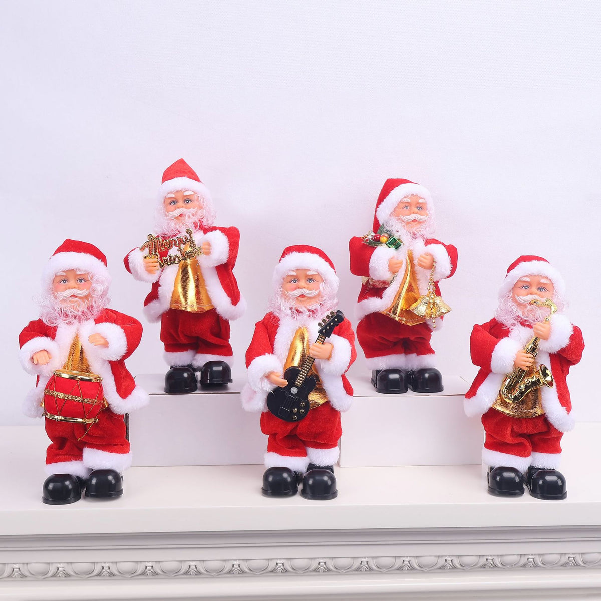 Dekorative Weihnachtsmannfigur mit Saxophon