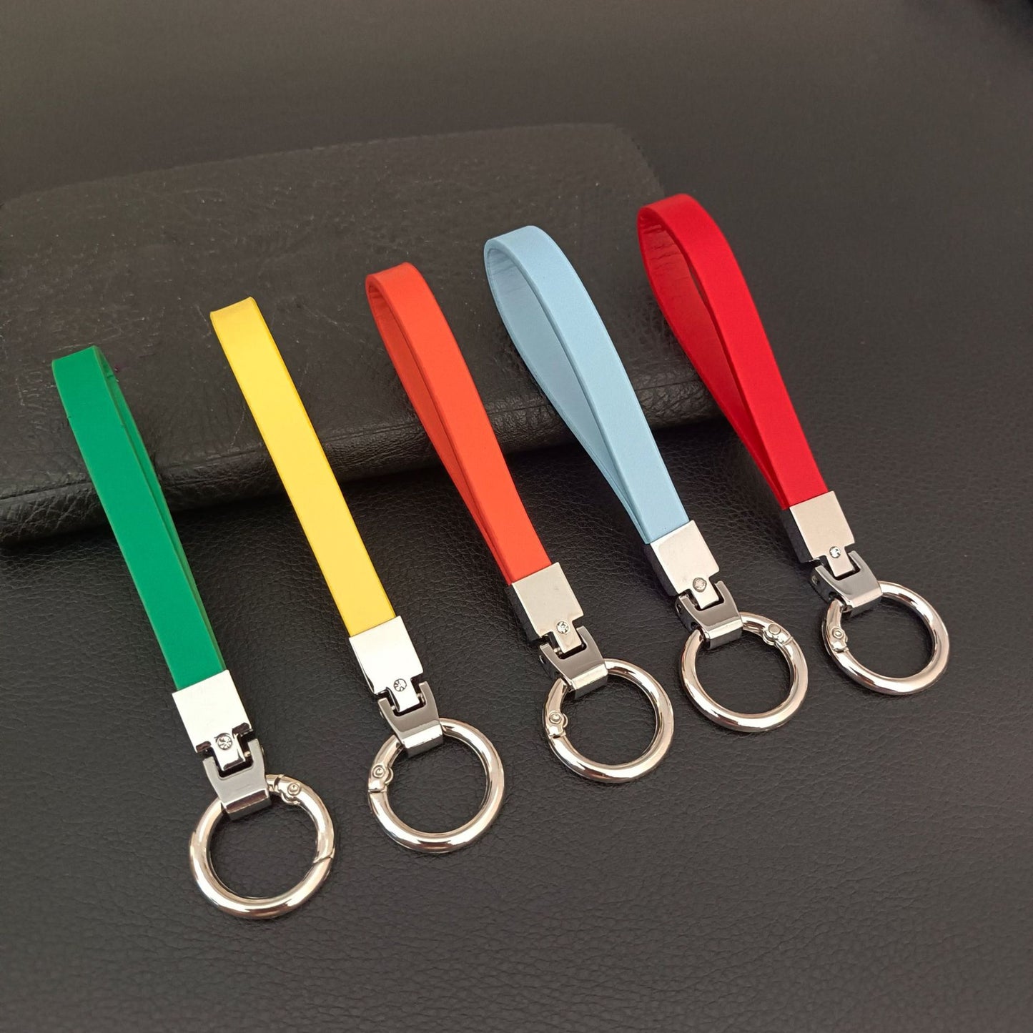 Eleganter Leder-Schlüsselanhänger Halter Brehn