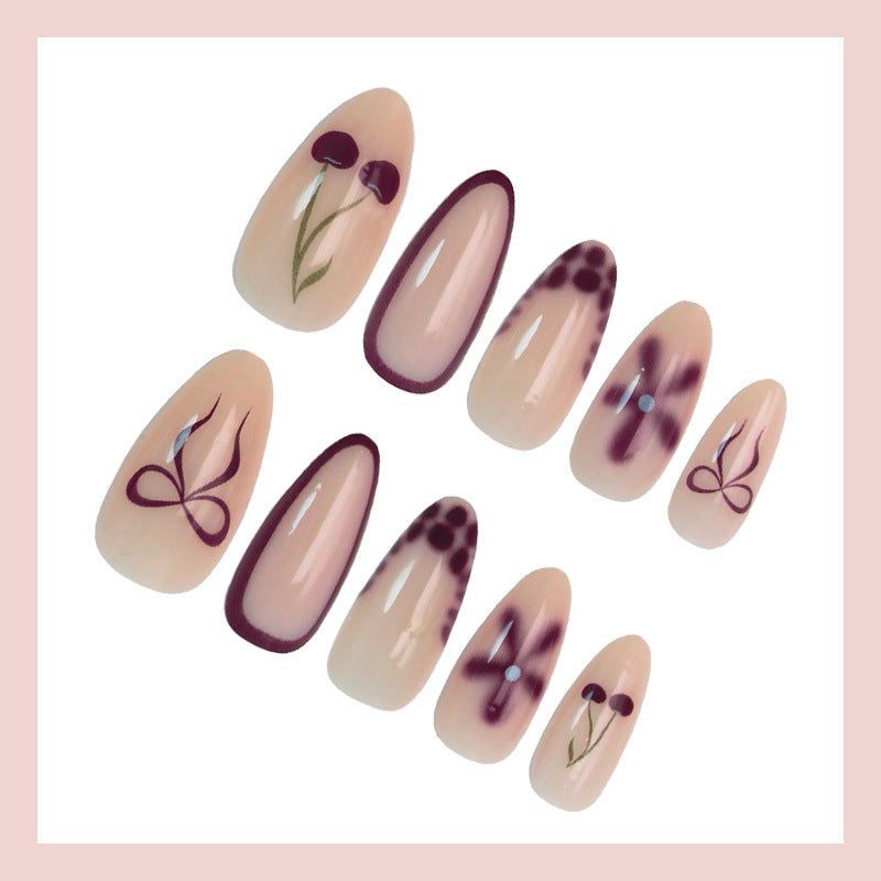 Kunstnagelset mit modernen floral-marmorierten Designs Brehn