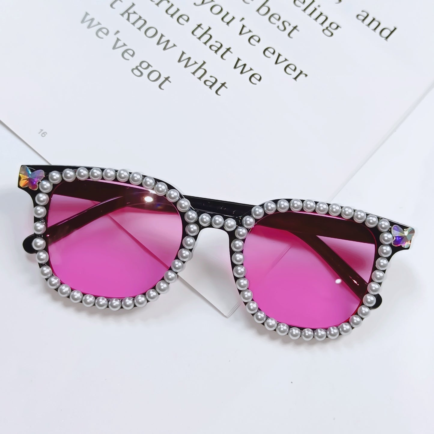 Damen Glamouröse Sonnenbrille mit Perlenrahmen Brehn