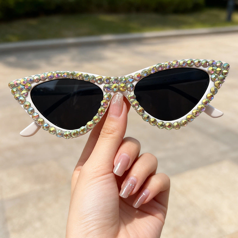 Glamouröse mit Strass veredelte Cat-Eye-Sonnenbrille Brehn