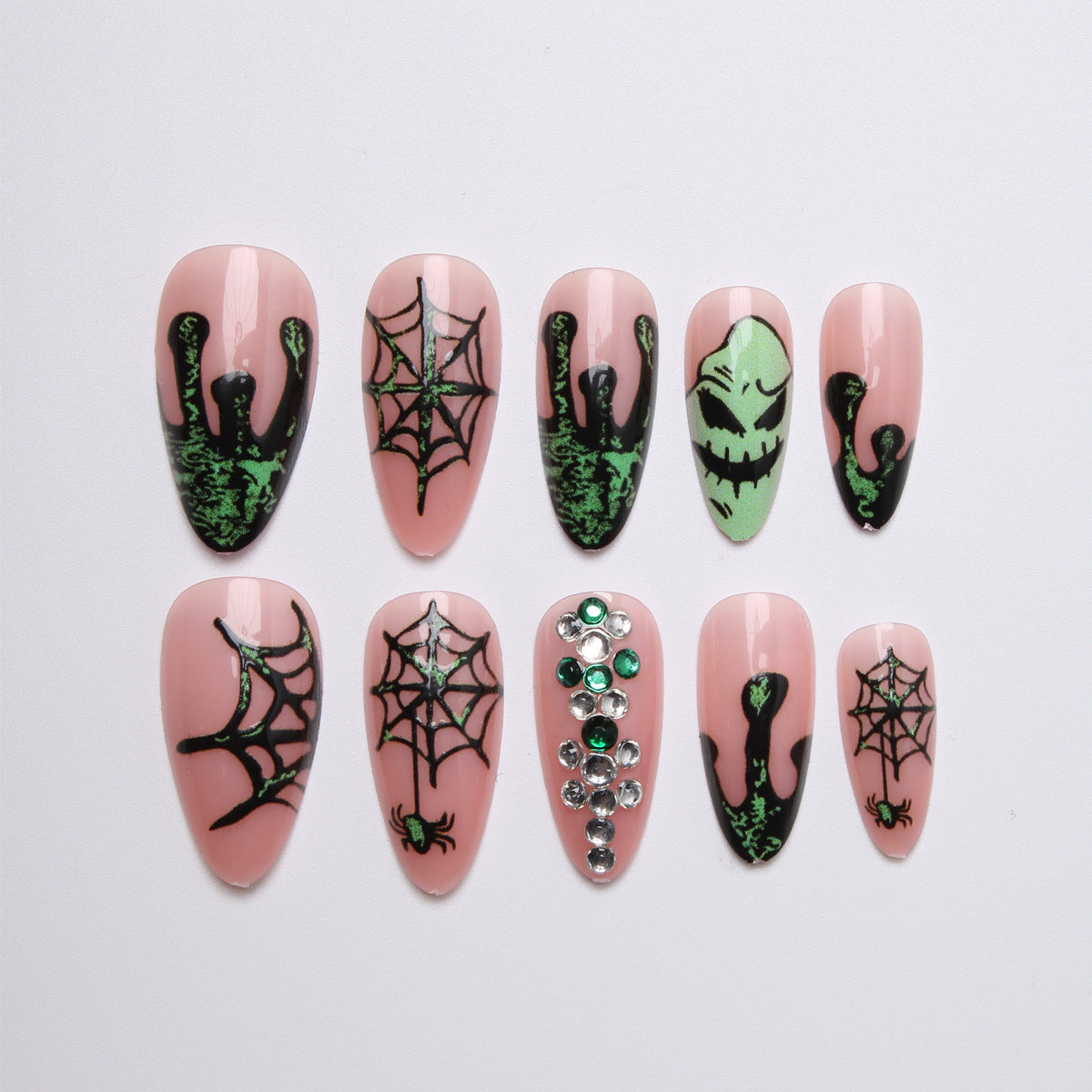 Kreatives Kunstnagelset mit Halloween-Motiven Brehn