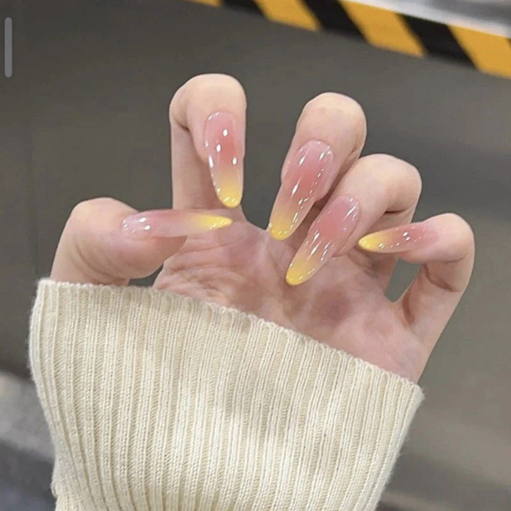 Press-On-Nagelspitzen mit Ombre-Design Brehn