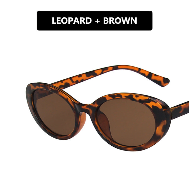 Damen Cat-Eye Sonnenbrille mit transparentem Rahmen und gradienten Gläsern Brehn