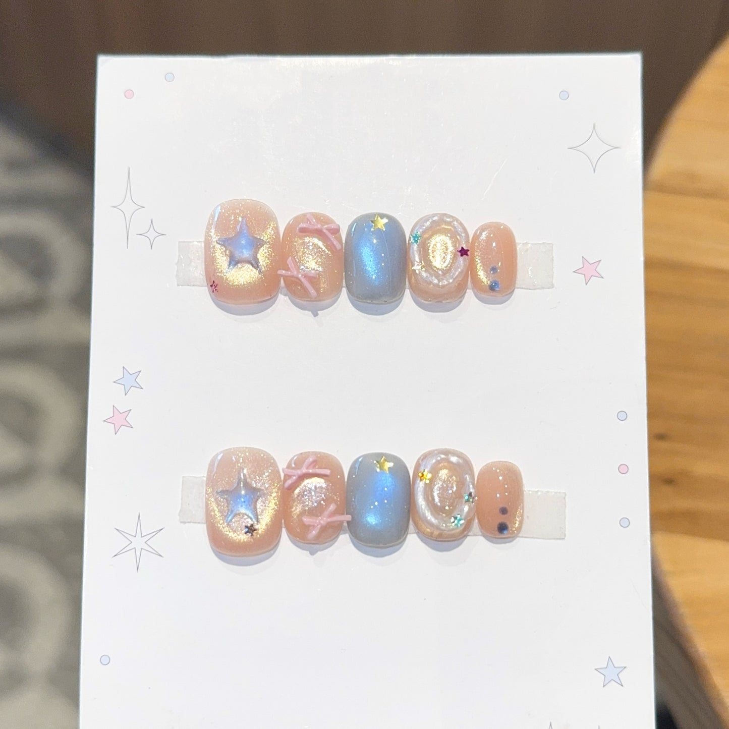 Kunstnagelset mit Funkelnden Sternen- und Glitzermotiven Brehn