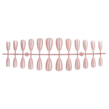 Elegantes Kunstnagel-Set mit schimmerndem Finish Brehn