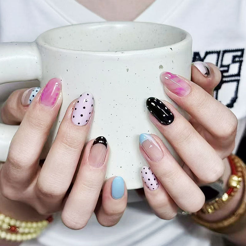Künstlerische Themen Nageldesign Kollektion Brehn