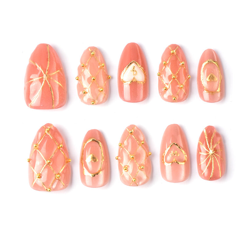 Künstlerisches Nagelkunstset mit goldenen Akzenten Brehn