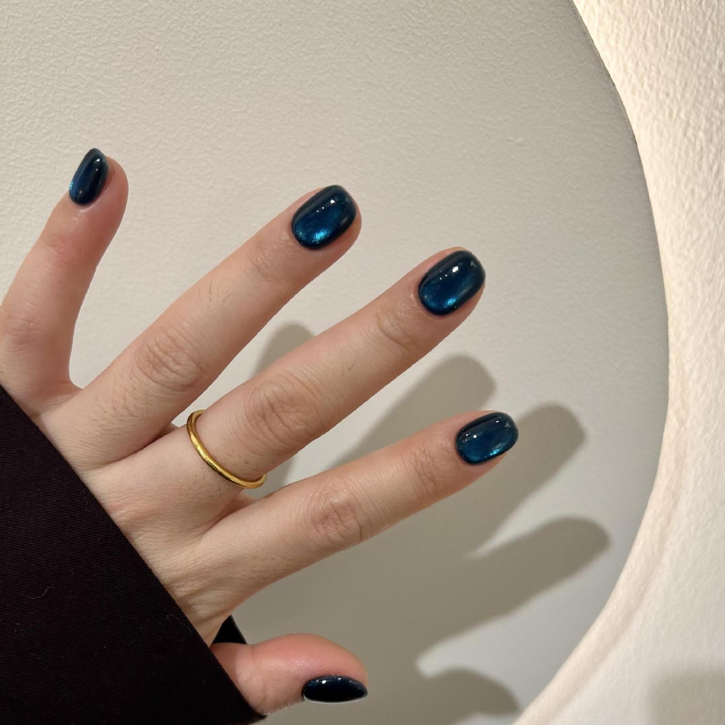 Künstliche Nagelspitzen Im Modischen Schimmer-Look Brehn
