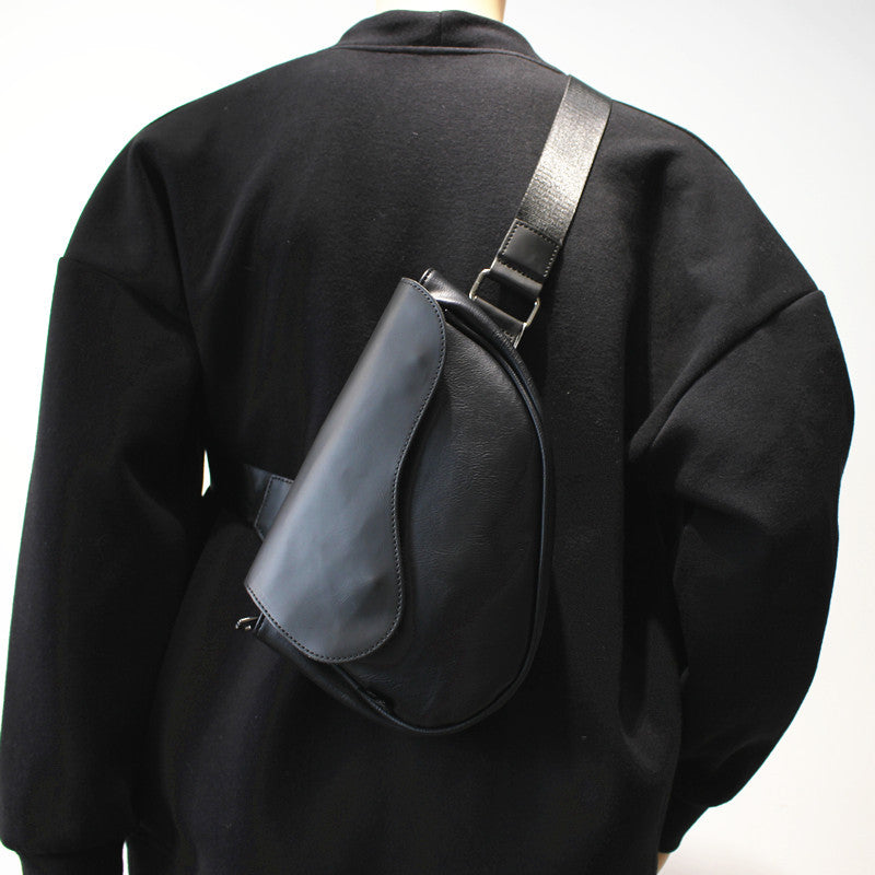 Elegante Umhängetasche mit Innovativem Verschluss Brehn