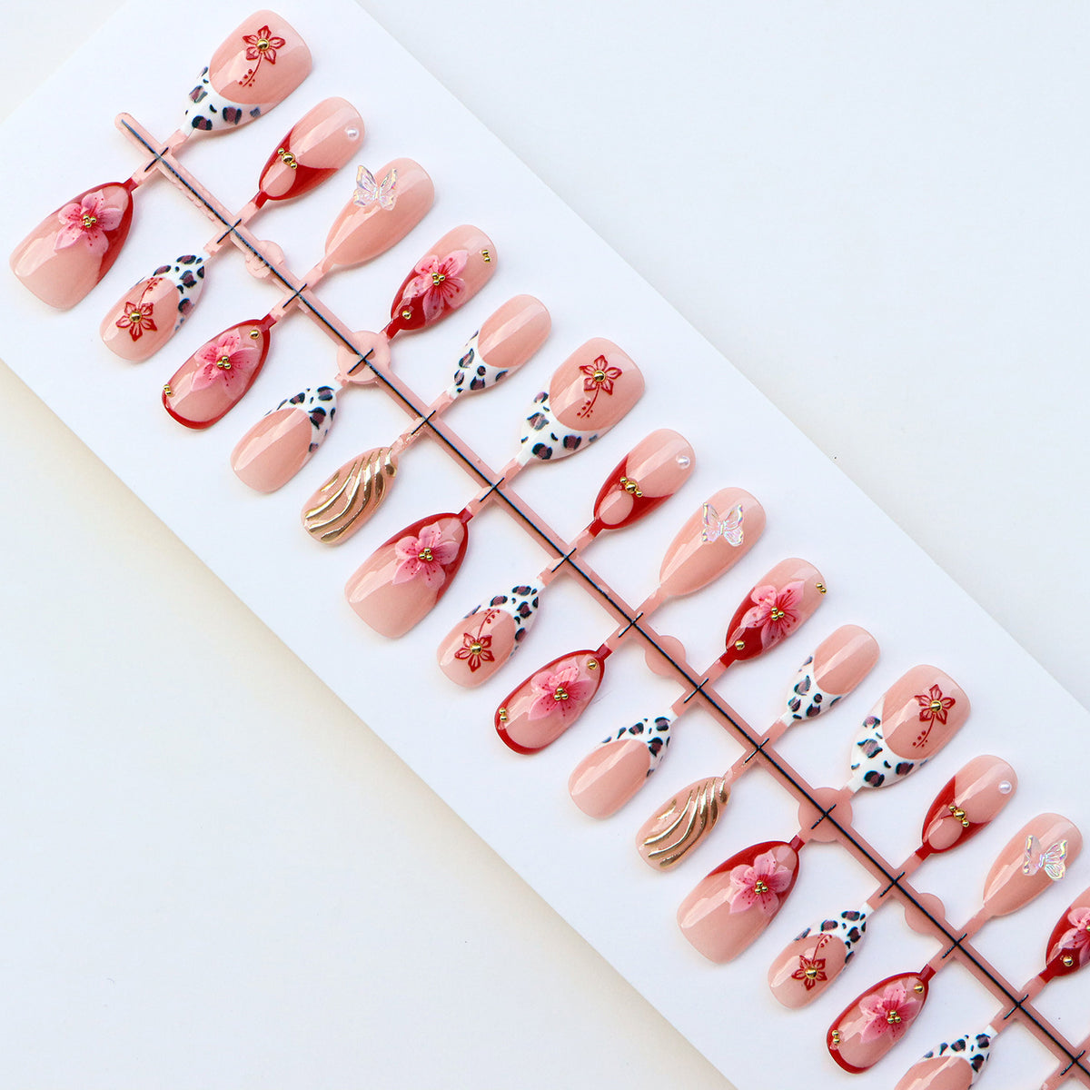 Dekoratives Floral-Nagelkunst-Set