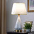 Elegante Marmorfuß Tischlampe