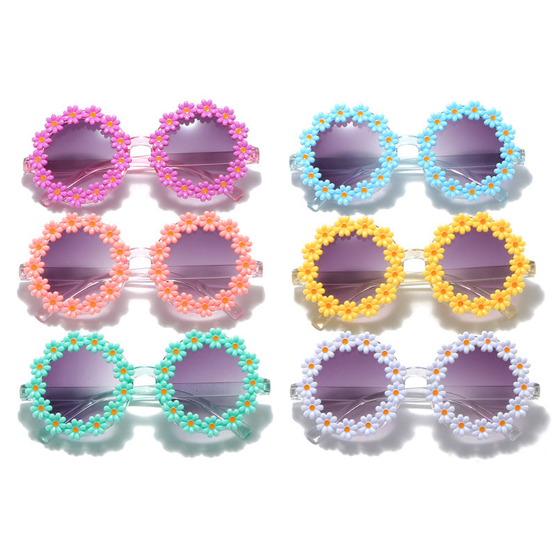 Damen stylische Sonnenbrille mit floralen Applikationen Brehn