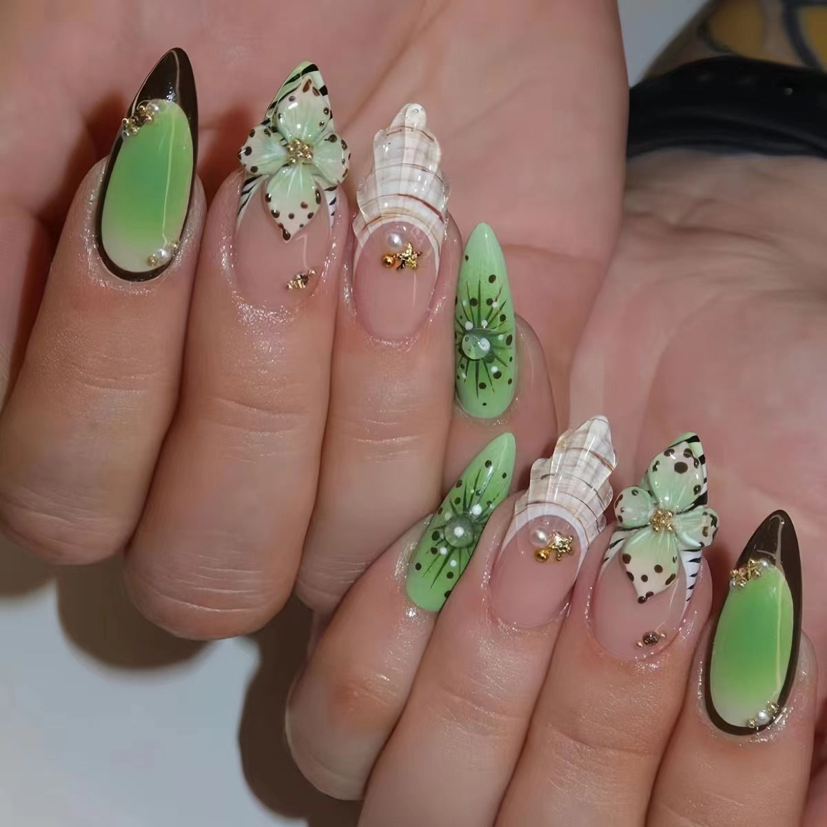 Dekoratives 3D Nageldesign-Kit Brehn