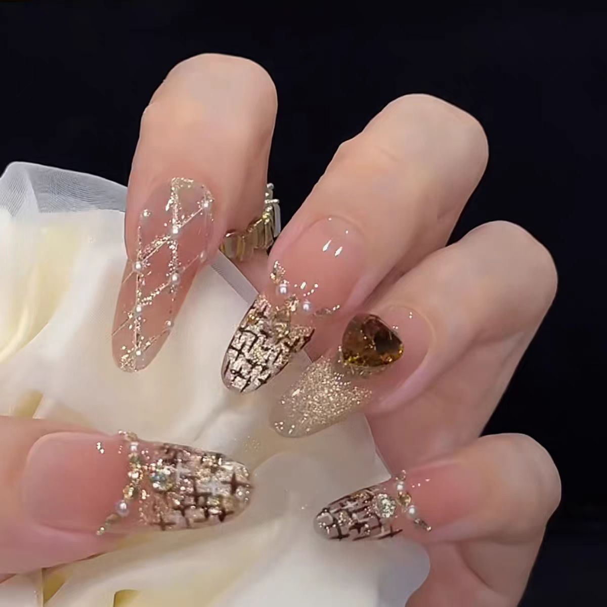 Glitzerndes Künstlerisches Press-On Nageldesign Brehn