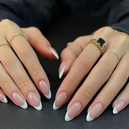 Elegante französische Spitze Stiletto Nagelkunst Verlängerungen Brehn
