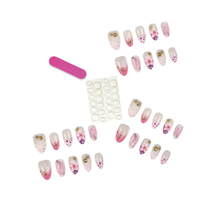 Elegante Florale Nagelkunst Tipps