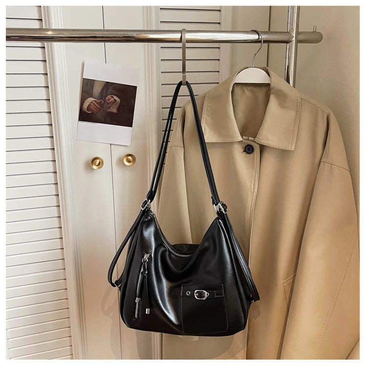 Lässige leichte Slingtasche Brehn