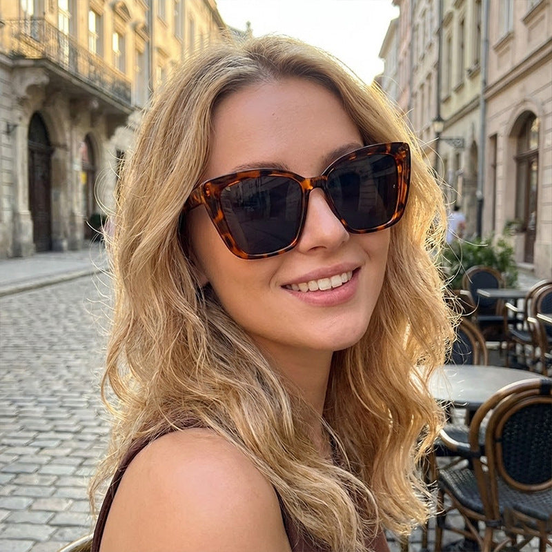 Damen Modische Oversized Sonnenbrille mit einzigartigem Design Brehn