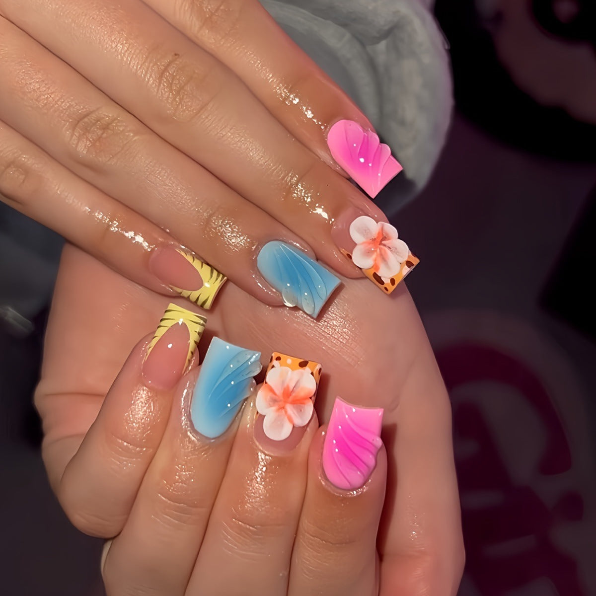 Floral Art Press-On Nails Brehn