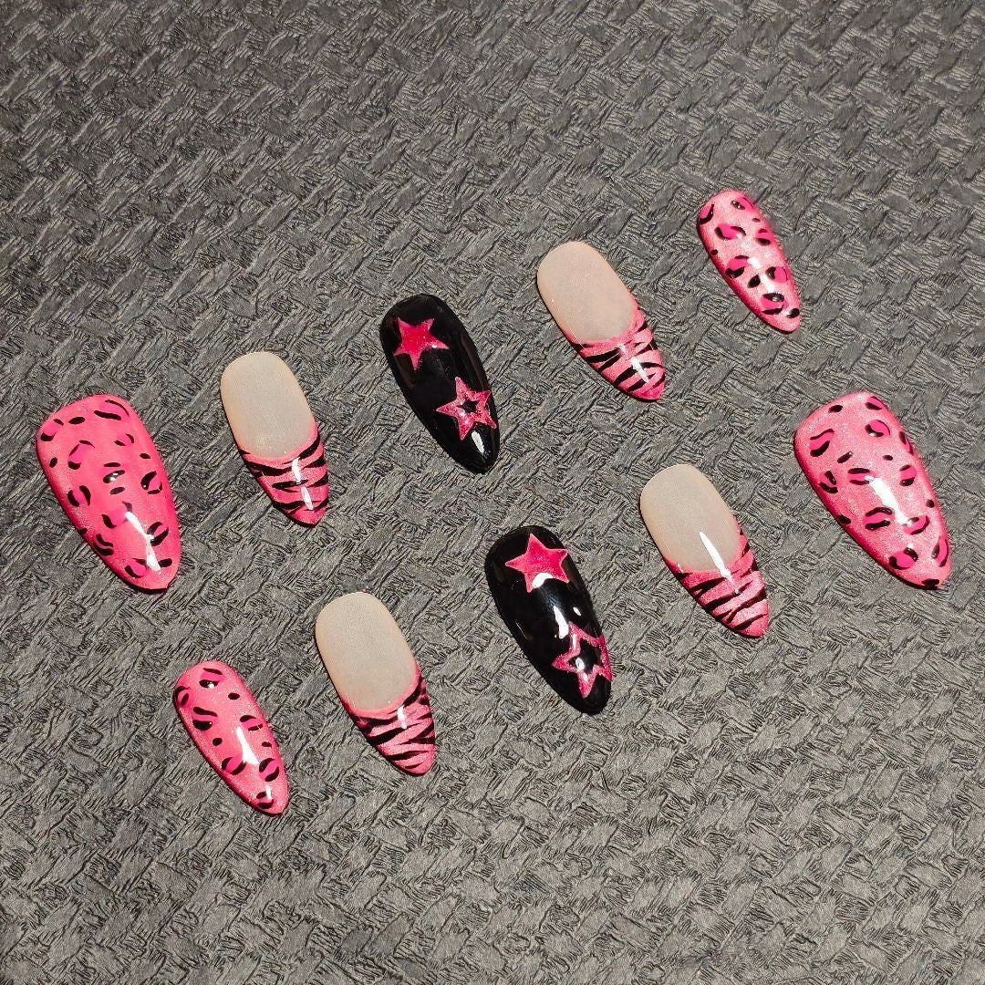 Glamouröse Gel-Nagelkunstverlängerungen Brehn