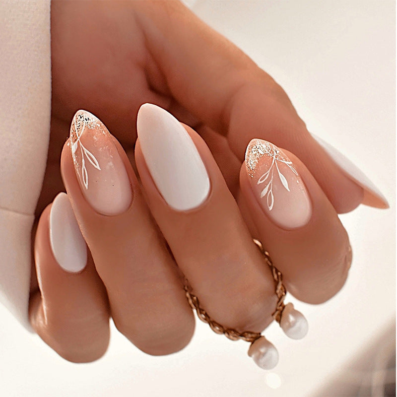 Luxuriöses Faux Finish Press-On Nagelset mit elegantem Blumenmuster Brehn