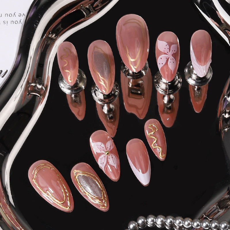 Künstlerische Press-On Nagelspitzen Kollektion Brehn