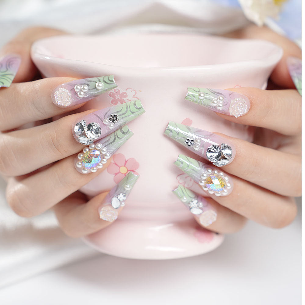 Premium Dekorative Press-On Nagelkunst Set Brehn