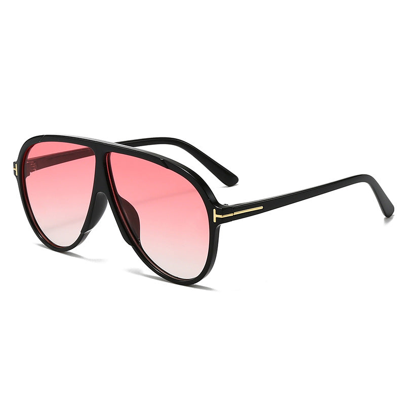 Damen große Sonnenbrille mit modernem Design und schützenden Gläsern Brehn
