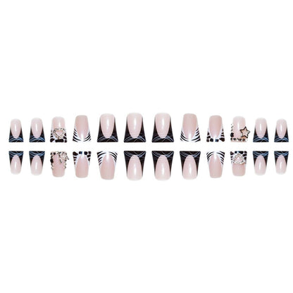 Glamouröse Strassakzent-Nagelerweiterungen Brehn