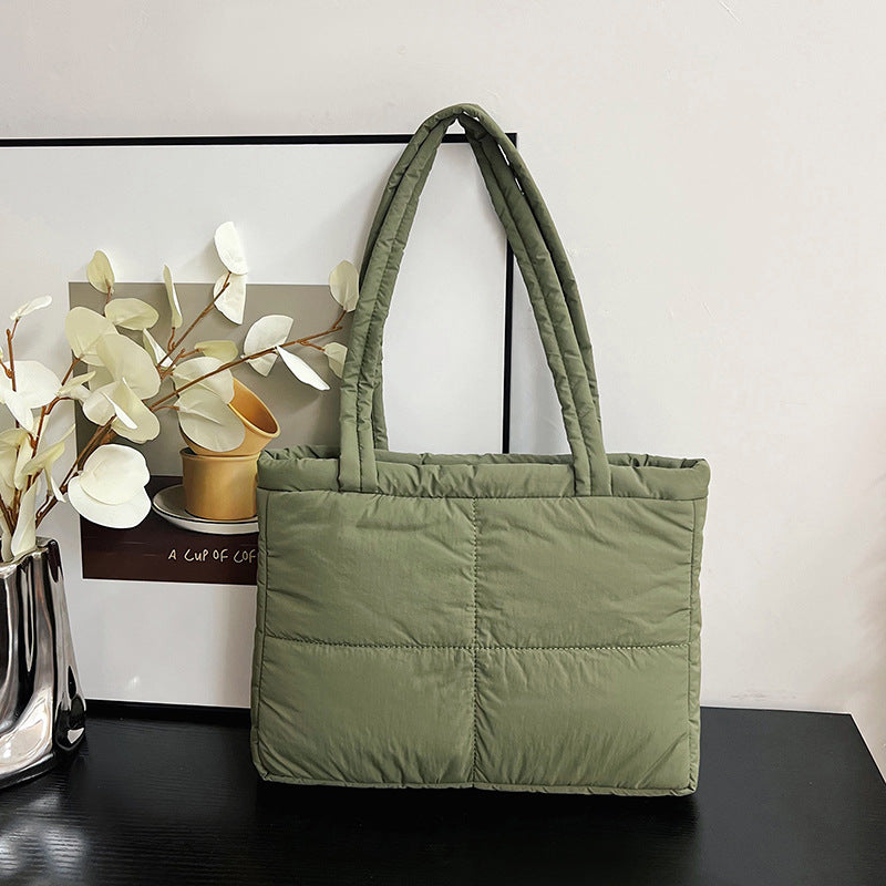 Stylische gesteppte Tragetasche Brehn