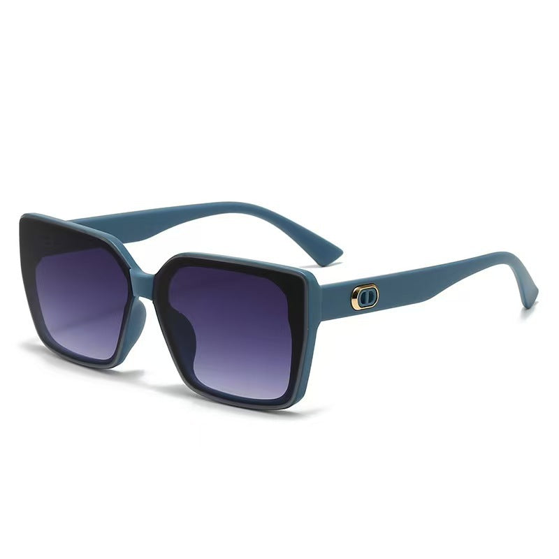 Damen oversized Sonnenbrille mit robustem Rahmen und dezenten Gläsern Brehn