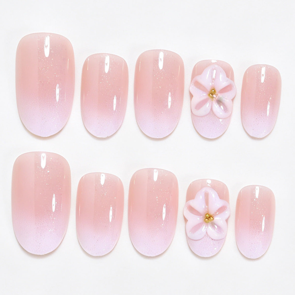 Elegante florale Nagelkunst Brehn