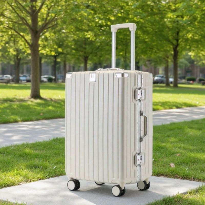 Hartschalen Trolley Mit Innovativem Stauraum Und Vibrationsdämpfendem Rollensystem Brehn