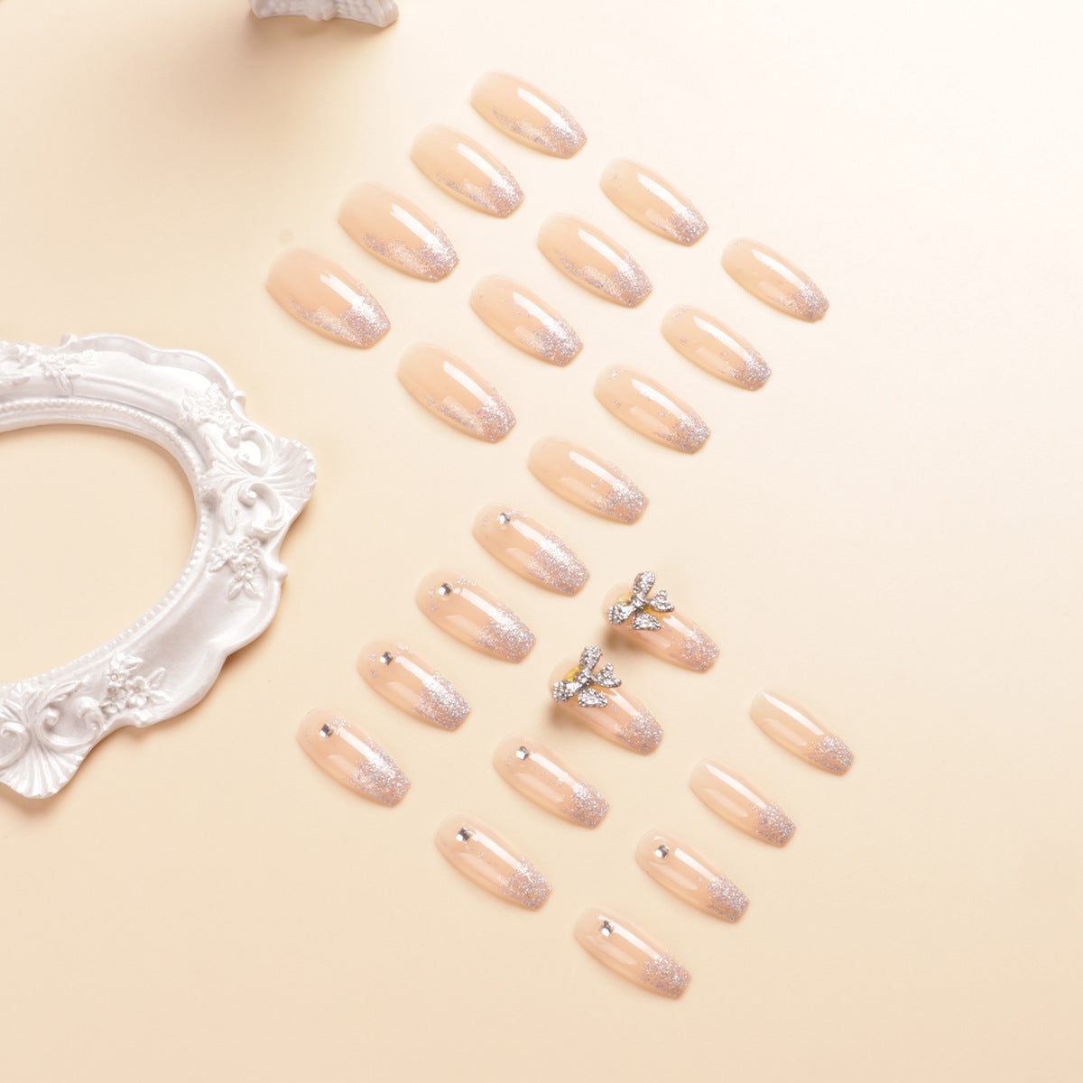 Glitzernde Press-On Nail Tips Brehn